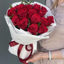 Букет из 15 роз в упаковке
