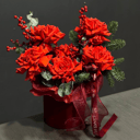 Шляпная коробка с цветами «Зимняя коробка с французскими розами»