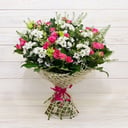 Букет «Неженка» из роз и эустом