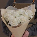 Монобукет с белыми розами