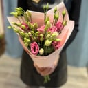 Букет из розовой эустомы