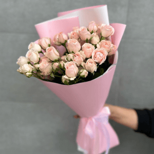 Букет "Анабель" из нежных кустовых роз