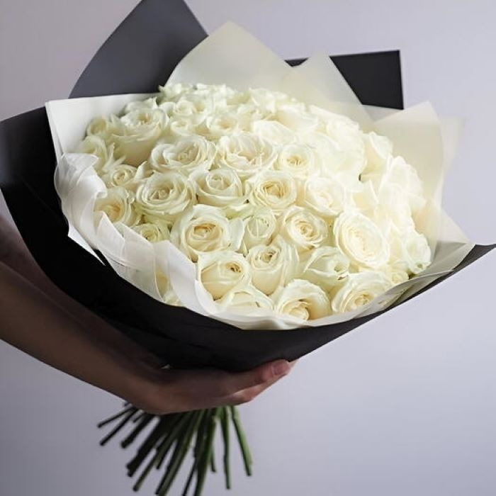 Букет «Роза белая "Аваланш" 25 шт в упаковке»