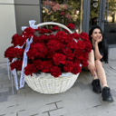 51 Роза французская в корзине