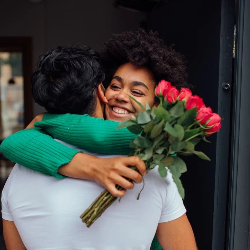 Red roses bouquet romantic flowers gift for girlfriend