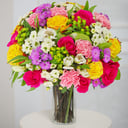 Фестиваль красок из роз и хризантем