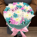 Шляпная коробка с цветами «Хризантема в коробке в ровень»