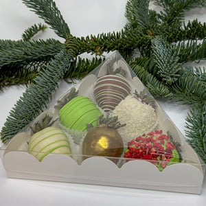 6 клубник в шоколаде на Новый год