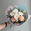 Букет «Подснежник» из тюльпанов и гвоздик