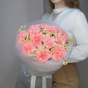 Букет из диантусов и ромашек для любимой из гвоздик