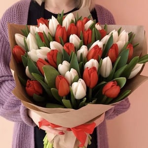 Букет «Веснянка» из тюльпанов