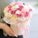 Шляпная коробка с цветами «Композиция с пионовидной кустовой розой»