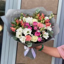 Букет «Финальная речь» из эустом и роз