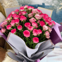 Букет с кустовыми розами
