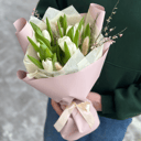 Букет из 9 белых тюльпанов