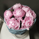 Ароматный букет из 7 розовых пионов