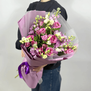 Букет «Дух эпохи» из эустом и маттиолы