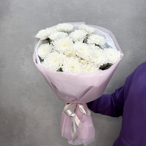 Букет из кустовых хризантем