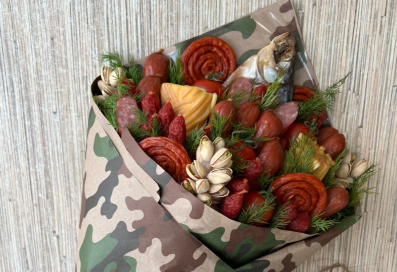 букет из колбасок