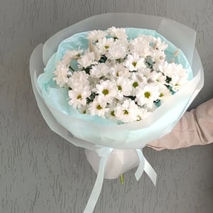 Букет ромашковых хризантем