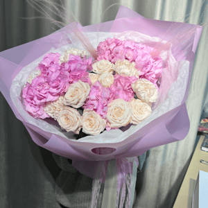 Букет «Облако любви» из гортензий