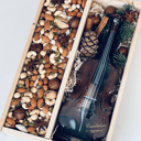 Вип ящик с орехами и музыкальными конфет