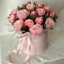 Шляпная коробка с цветами «Совершенство» из роз