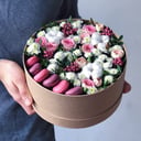 Подарочный набор «Ring 8» из роз и хризантем