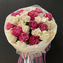 Роскошный букет пионовидных роз