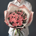 Букет «Бархатная заря» из гвоздик