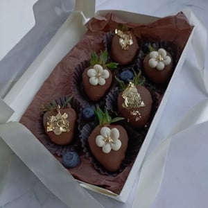 Клубника в шоколаде 6 шт