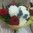 Букет «Комплимент» из роз и хризантем
