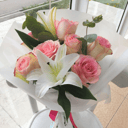 Букет «Грация» из роз и лилий