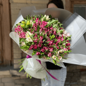 Букет «51 альстромерия»