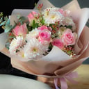 Букет «Нежные слова» из роз и хризантем