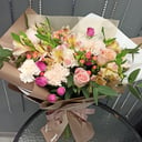 Букет «Нежные мгновения» из роз и альстромерий