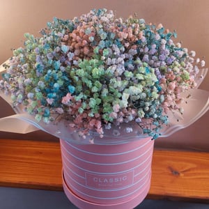 Гипсофила в шляпной коробке