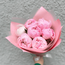 Букет «7 розовых пионов Сара Бернар»