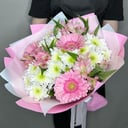 Букет «Розовые мечты» из хризантем и альстромерий