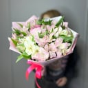 Моно букет из альстромерий