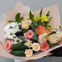 Букет «Цирцея» из роз и хризантем