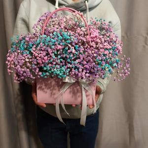 Коробка с цветами «Гипсофила в сумочке»