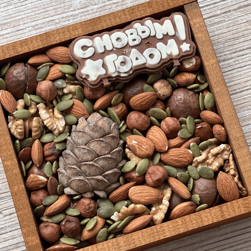 Ореховый ящик