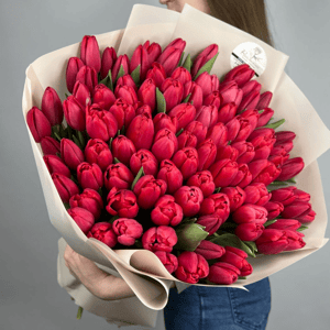 Букет из 101 тюльпана Стронг Лав