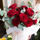 Шляпная коробка с цветами «Страсть» из роз