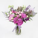 Букет «Ночь любви» из роз и эустом