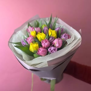 Букет «Пионовидный микс 15 шт.» из тюльпанов