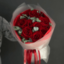 Букет 9 роз эксплорер с эвкалиптом