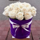 Шляпная коробка из роз