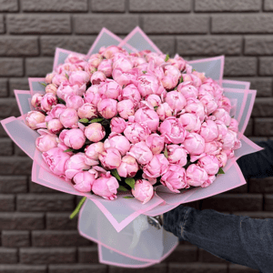 Букет «Ароматные пионы Сара 101 шт»